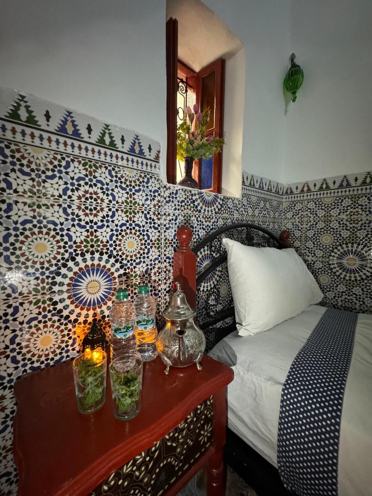 Dar Enouiina Hotell Fès Eksteriør bilde