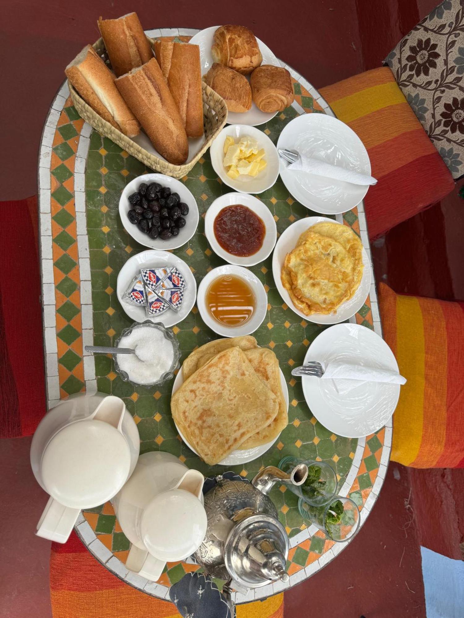 Dar Enouiina Hotell Fès Eksteriør bilde
