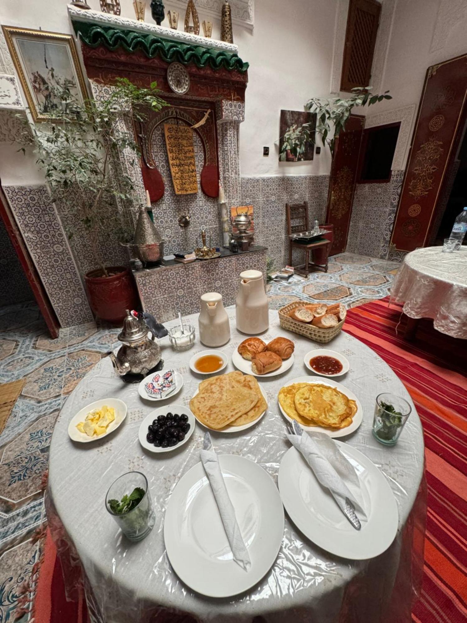 Dar Enouiina Hotell Fès Eksteriør bilde