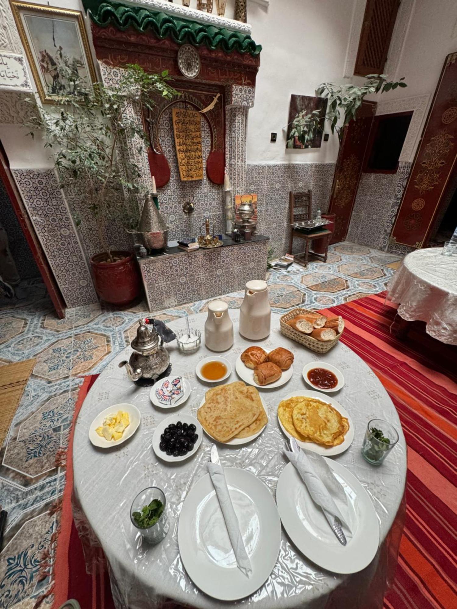Dar Enouiina Hotell Fès Eksteriør bilde